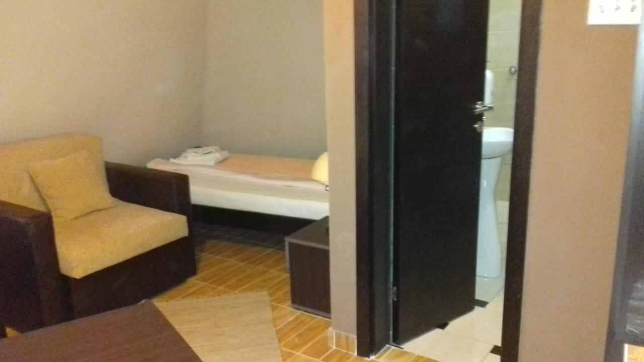 Asterix Rooms Leskovac  Luaran gambar